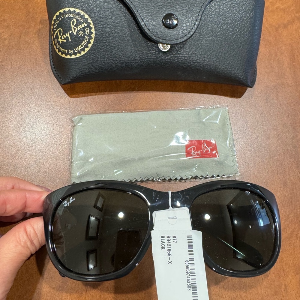 Ray-Ban Glossy Black Sunglasses